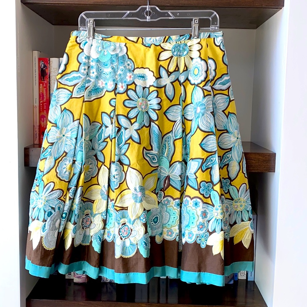 Women’s skirt